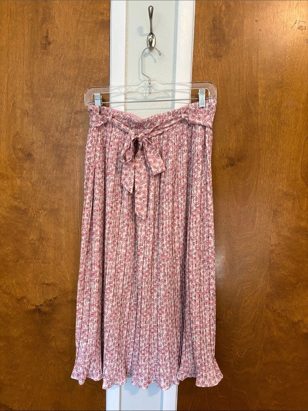 Women’s Pink Floral Midi Skirt - Picture 2 of 8